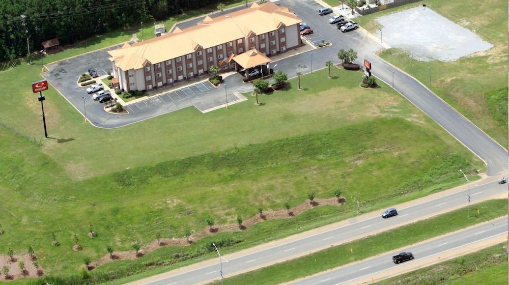 Econo Lodge Inn & Suites Natchitoches Exterior photo